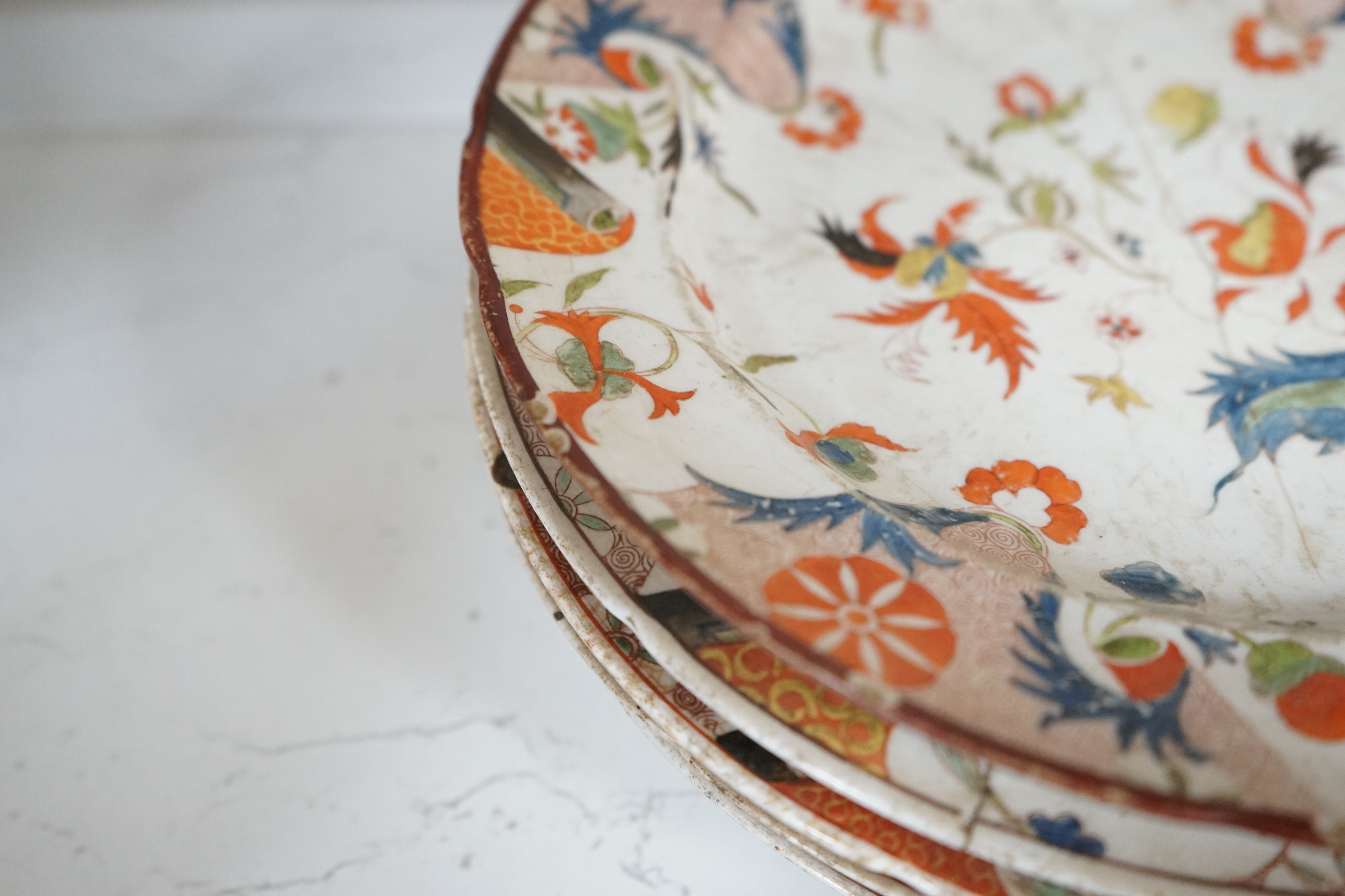 A Chinese export Imari pattern tureen and cover, Qianlong period, collection of Victorian plates and dishes together with an Imari pattern tureen and cover